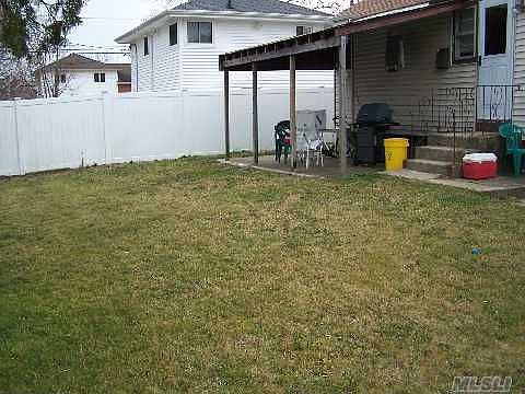 2nd image of 543 Roosevelt Ave