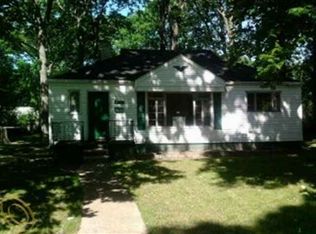 21201 Westhampton St, Oak Park, MI