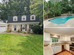 2131 Freda Dr, Vienna, VA 22181