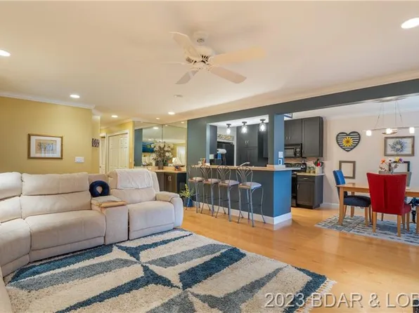 1394 Pelham Pkwy #B, Osage Beach, MO 65065