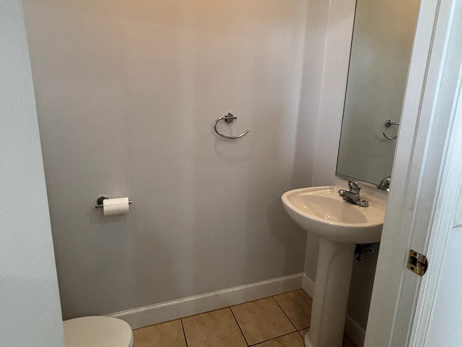 2 bed, 2.5 bath, 1292 sqft, $2,600 — Photo 2