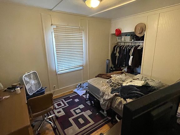 4th image of 307 S O'Leary St