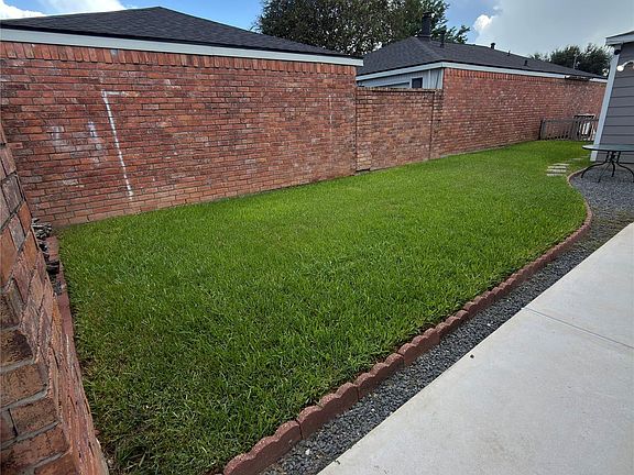 3rd image of 13131 Newbrook Dr