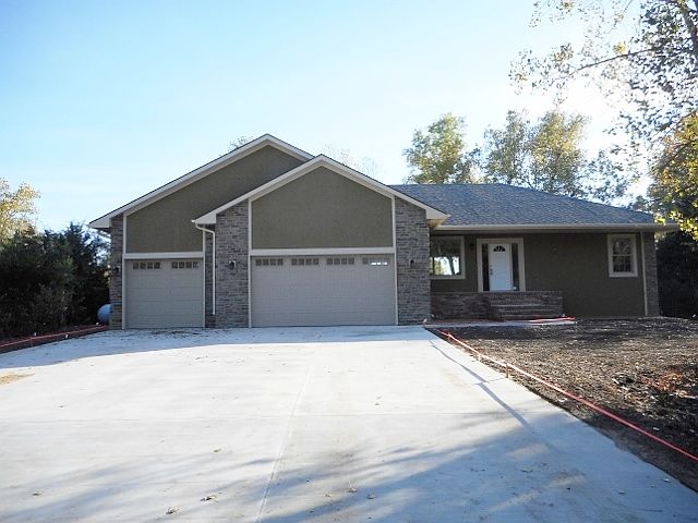 1st image of 10041 Golf Green Ct