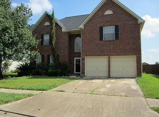 3211 London Ct, Pearland, TX 77581