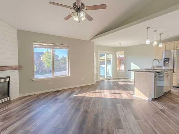 5th image of 14349 S Crown Rose Dr