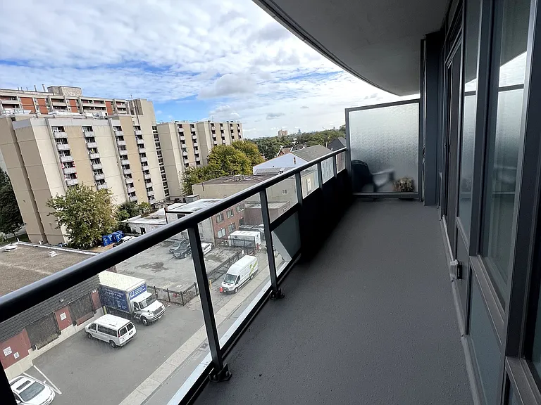 212 King William St #602 — Photo 10
