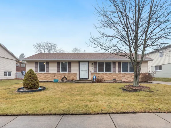 716 Larsen Ave, Streamwood, IL 60107