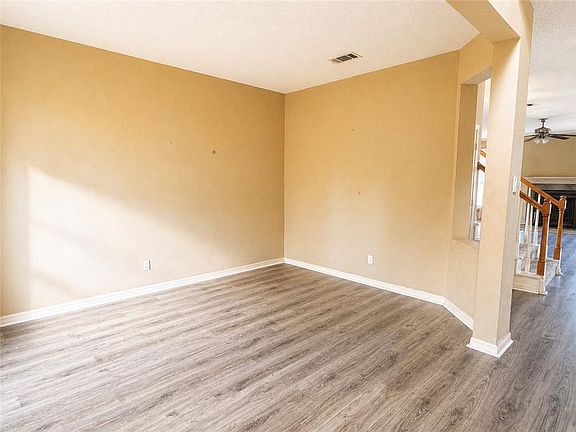 2nd image of 1315 Admiral Nelson Dr