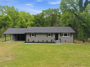 633 Atwater Rd, Burlington, NC 27217