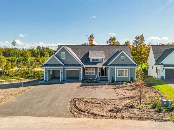 6301 Quarry View Dr, Bay Harbor, MI 49770