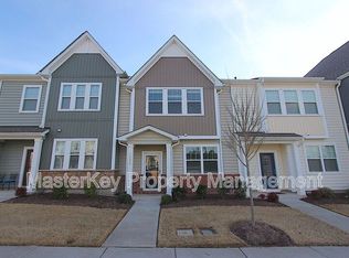 1328 Farm Pond Trl, Durham, NC 27703