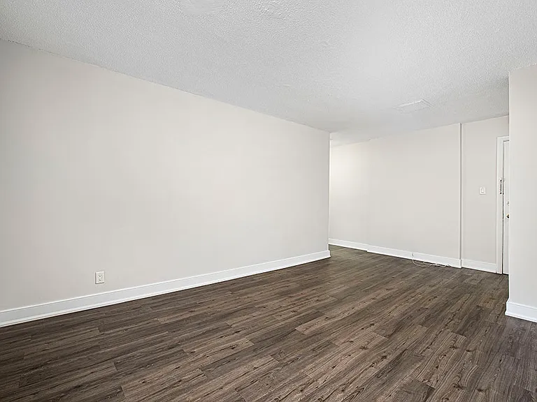 40 Craigton Dr — Photo 3