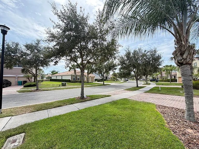 11867 Padua Ln — Photo 7