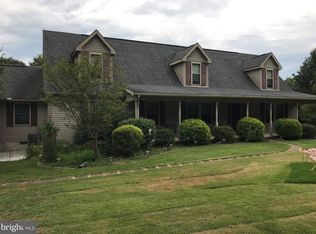 13727 Orchard Ridge Rd, Hancock, MD 21750