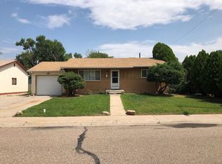 10 Wasatch Dr, Pueblo, CO 81005