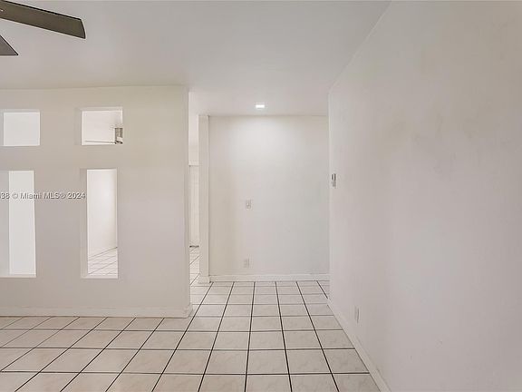 5th image of 5300 Hollywood Blvd APT 6