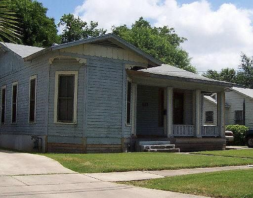 1st image of 327 CUMBERLAND BLVD