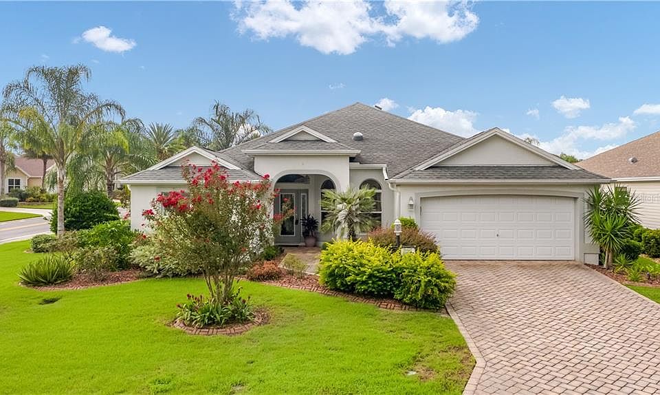1st image of 598 Mallory Hill Dr