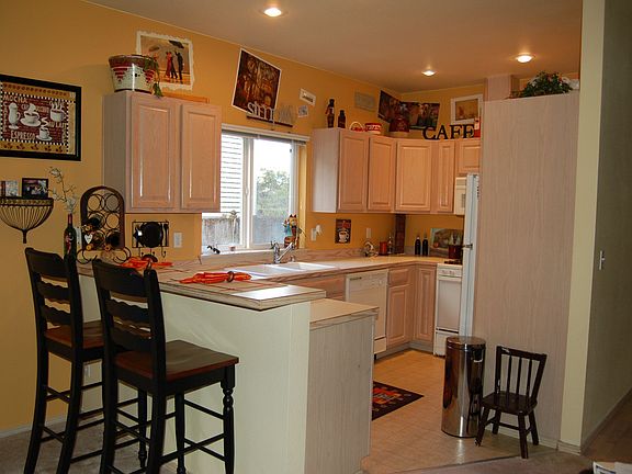 2nd image of 6608 109th St Ct E
