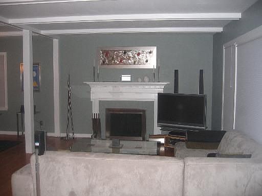 2nd image of 8325 N Poplar Dr