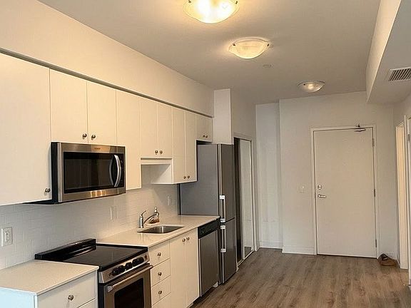 4th image of 110 Fergus Ave #310