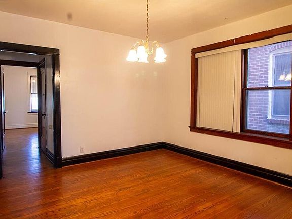 4th image of 5819 Goener Ave #2