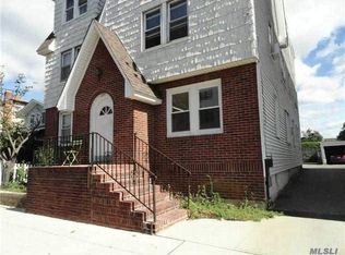 239 Maple Ave APT 1B, Rockville Centre, NY 11570