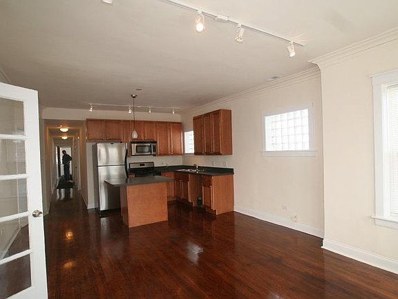 5th image of 4926 N Albany Ave APT 3N