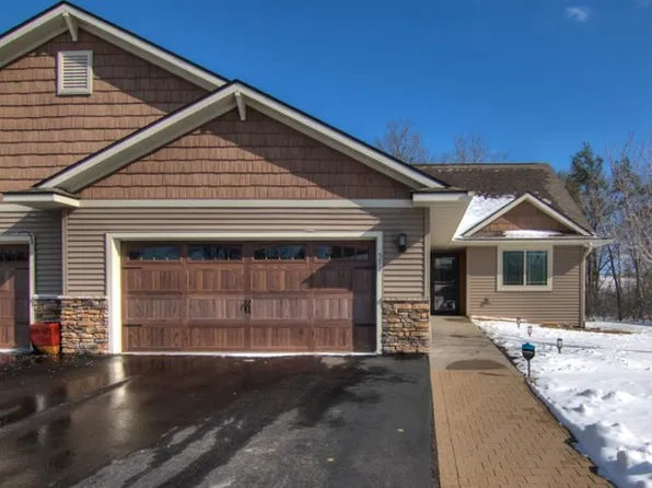 571 Blue Karner Drive, Altoona, WI 54720
