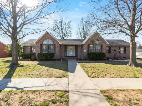 851 Auburn Dr, Sikeston, MO 63801