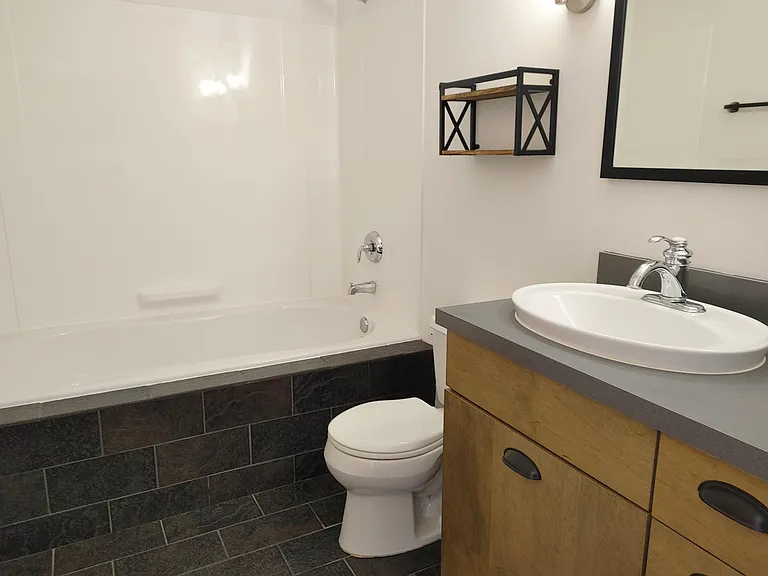 All baths have deep soaking tubs