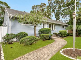 40 Timberpoint Rd, East Islip, NY 11730