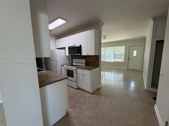 2nd image of 980 W 53rd Ter