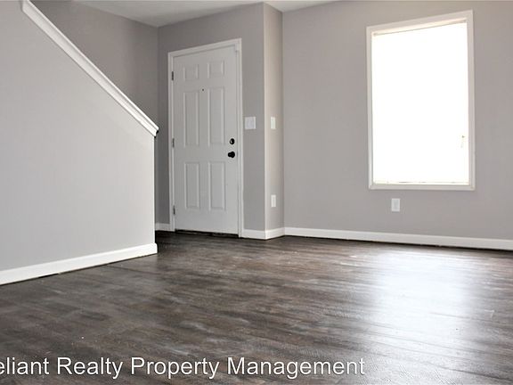 3rd image of 1221 Ash Ridge Dr Unit F