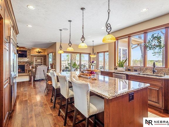 4th image of 12611 Cottonwood Ln