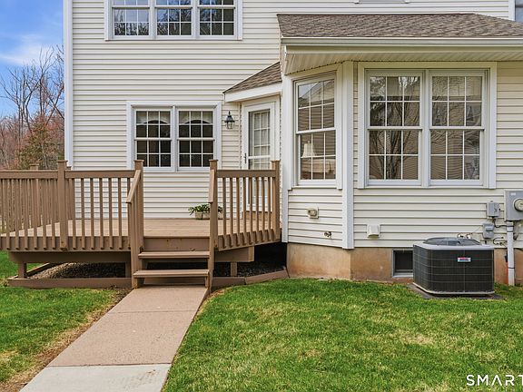 3rd image of 42 Dunham Street #42