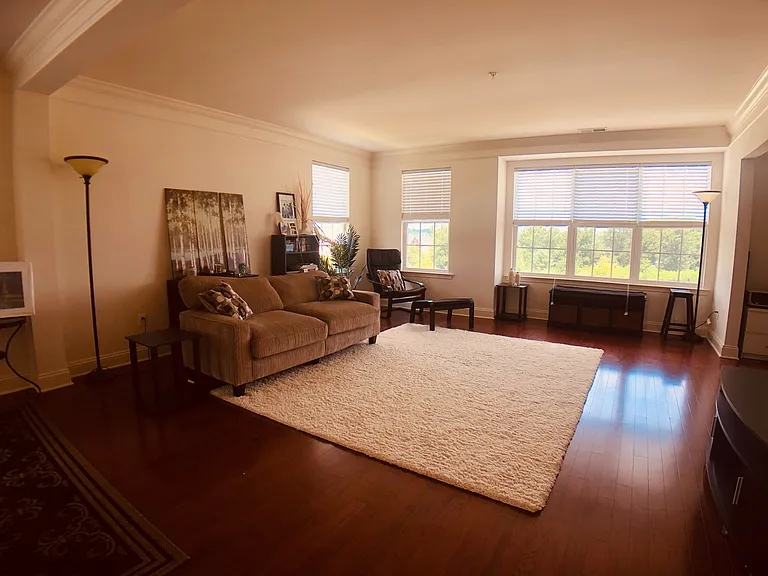 11894 Little Seneca Pkwy — Photo 5