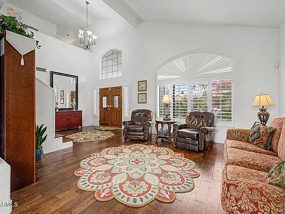 5th image of 1826 E LAKECREST Drive