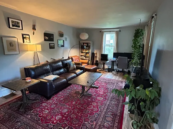 131 Front St, Groveport, OH 43125