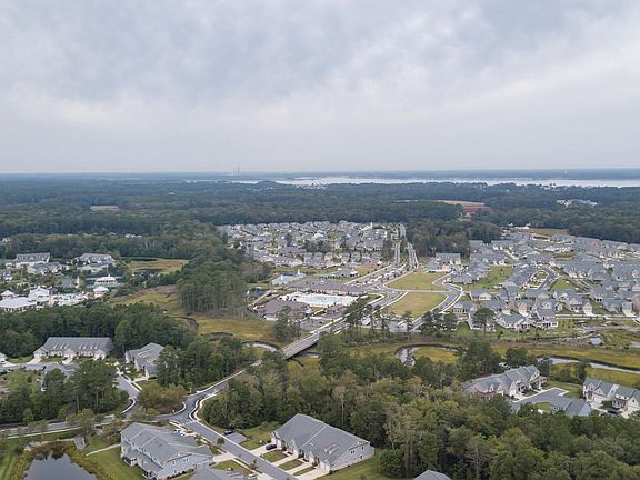 4th image of 32489 Phoebe Dr