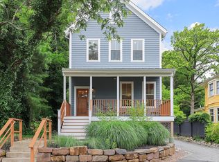 18 Hart Ave, Hopewell, NJ 08525