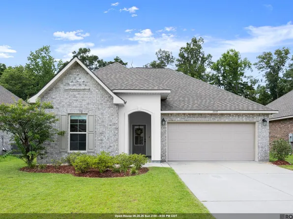 8919 Meadow Sage Dr, Denham Springs, LA 70726