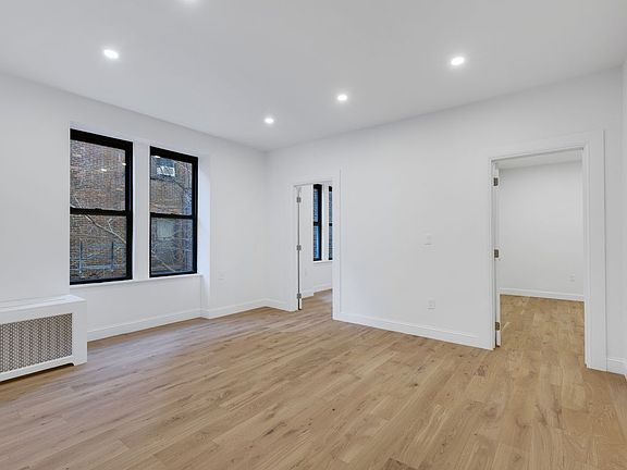 3rd image of 68 Montague St APT 1d