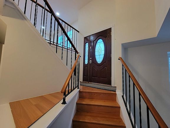 3rd image of 12631 Etruscan Dr