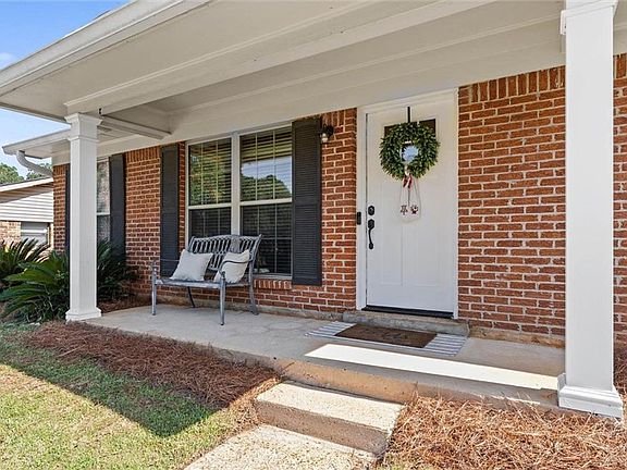 2nd image of 5612 Vista Bonita Dr N