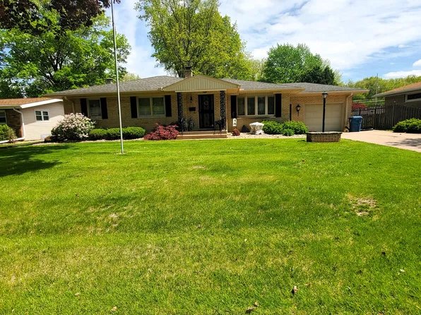 3500 12th St, East Moline, IL 61244