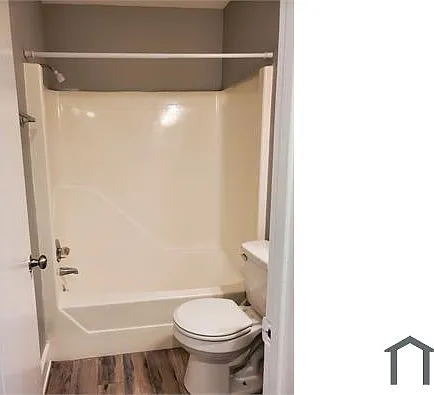 2435 Old Greensboro Rd #B2 — Photo 2