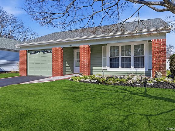 2nd image of 506 Lancaster Court