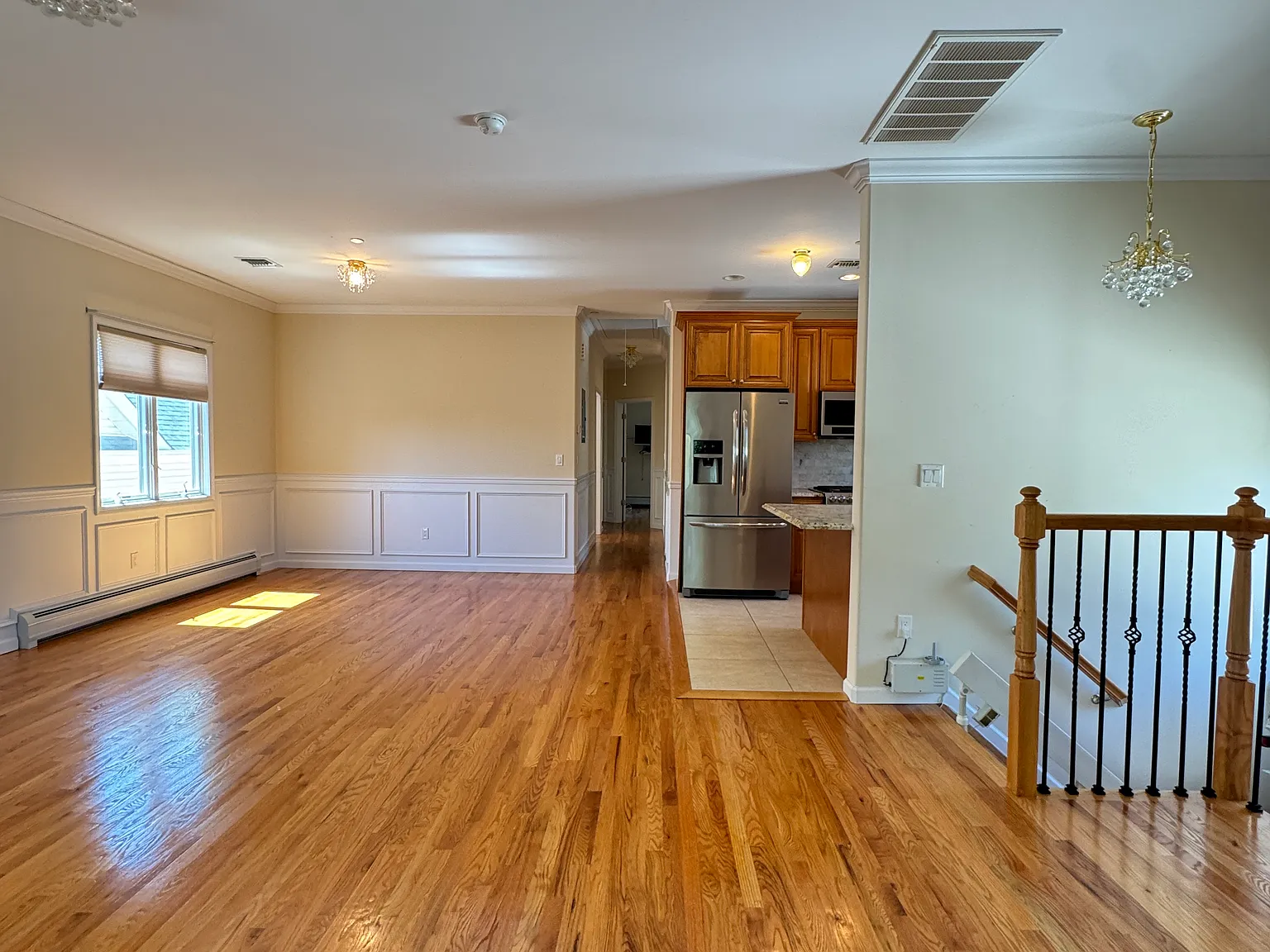 3 bed, 1200 sqft, $3,200 — Photo 3